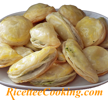 Rustici di sfoglia ricotta e spinaci